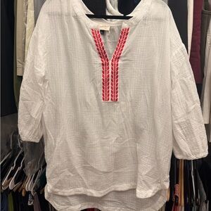 Universal Thread White Tunic with Red Detail